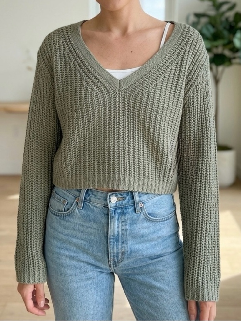 NWT LA Hearts PacSun Sage Green V-Neck Chunky Knit Cropped Sweater Size XS NEW